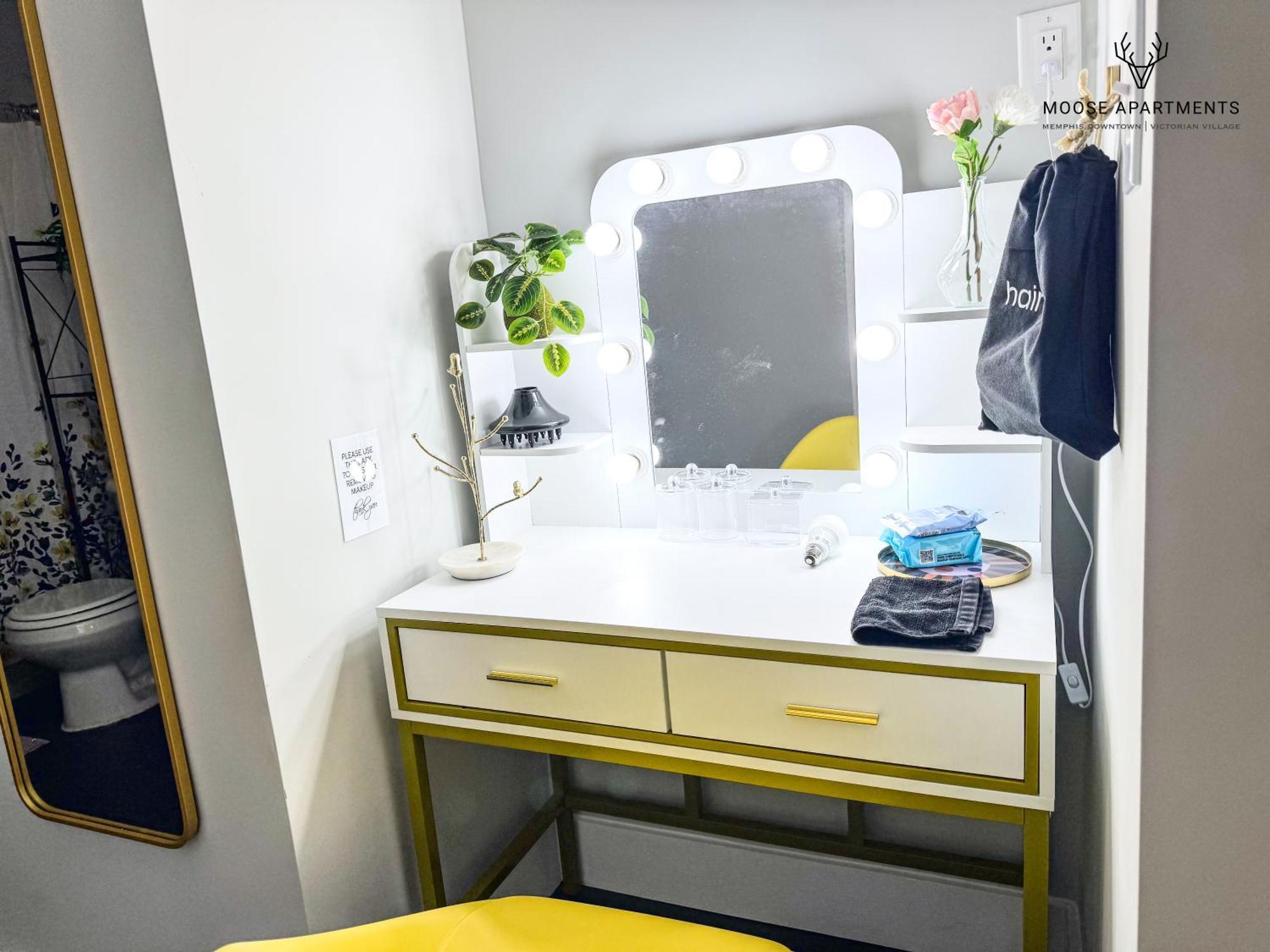 The Moose #12 - Brand New Modern Luxe Loft With Free Parking, King Bed & Fast Wifi Apartment Memphis Luaran gambar